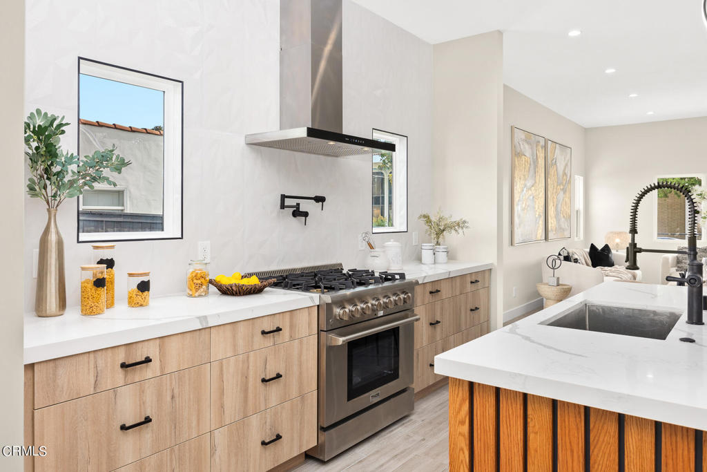 1523 E Elizabeth Street