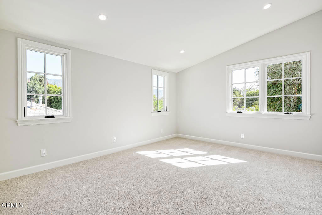 376 S Carmelo Avenue