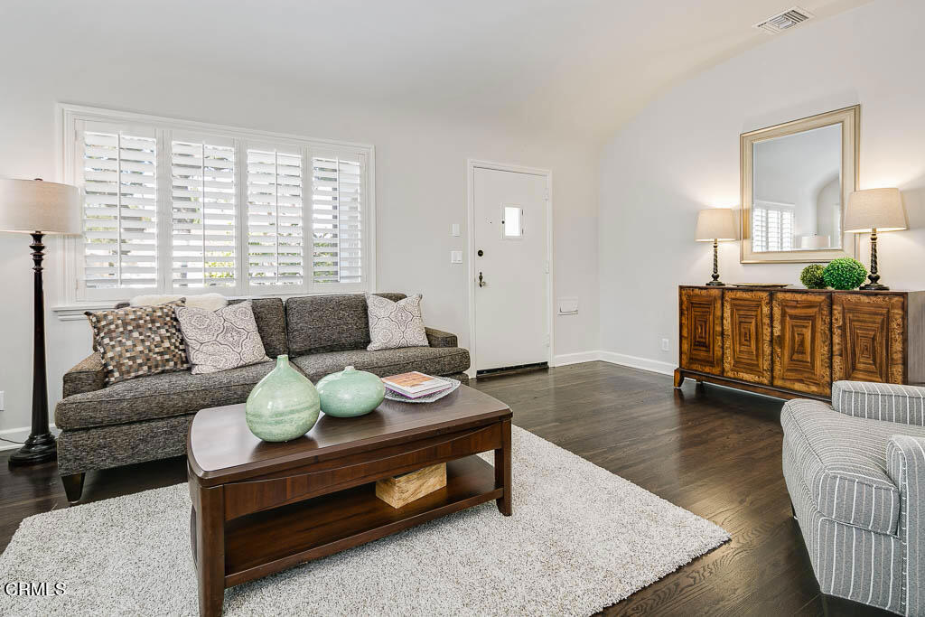 376 S Carmelo Avenue