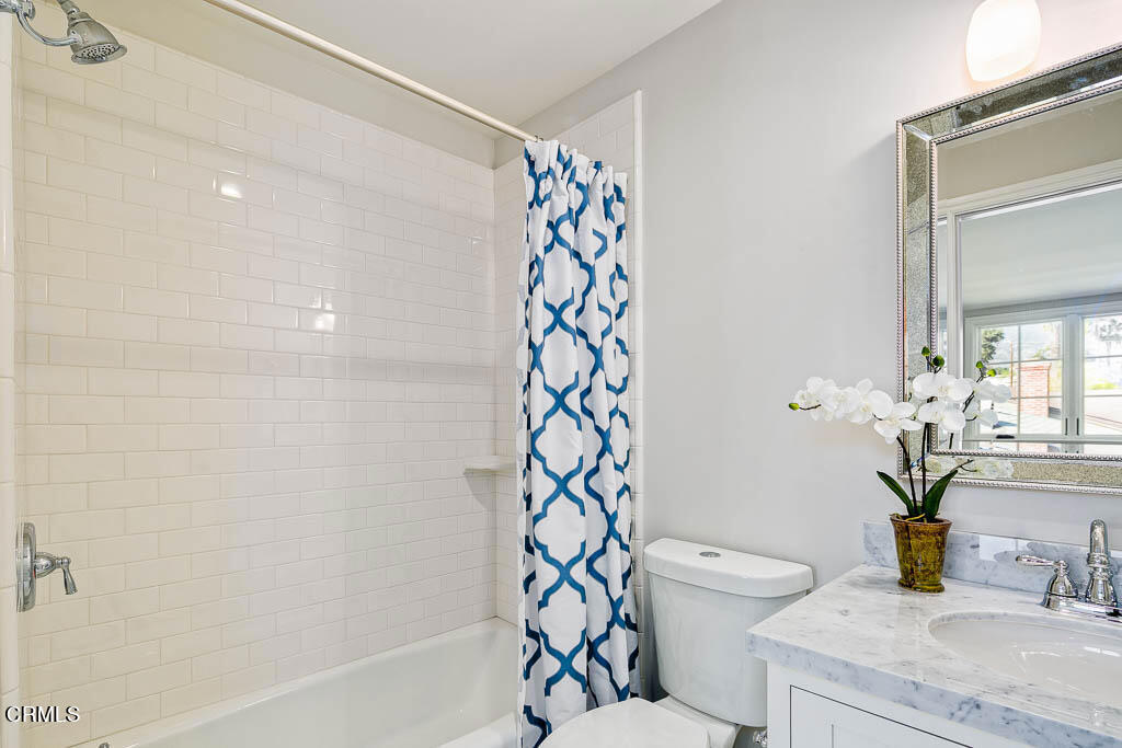 376 S Carmelo Avenue