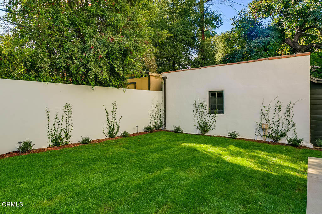 376 S Carmelo Avenue