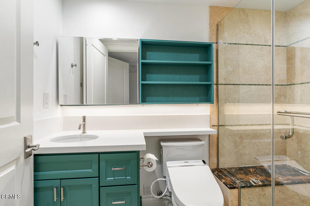 250 S de Lacey Avenue Unit: 402A