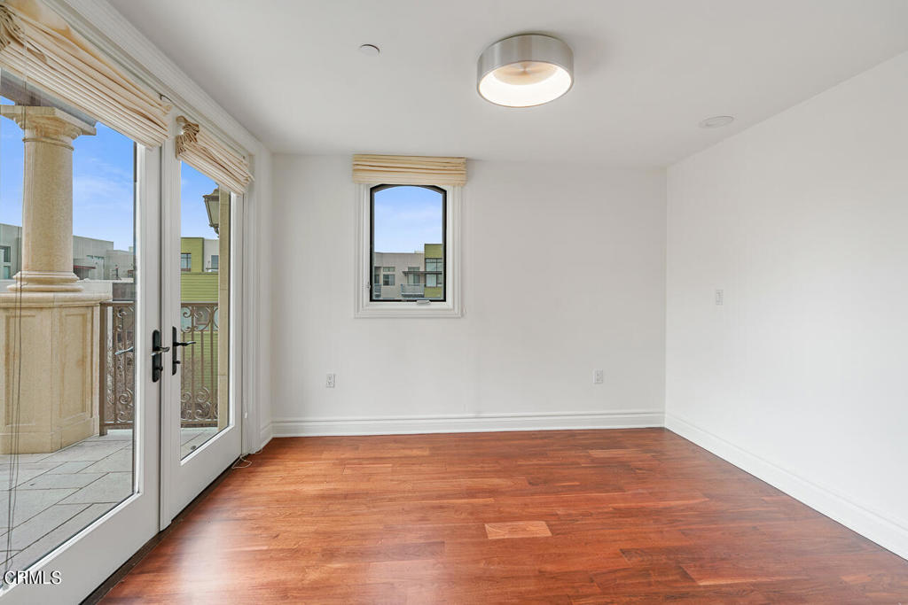 250 S de Lacey Avenue Unit: 402A