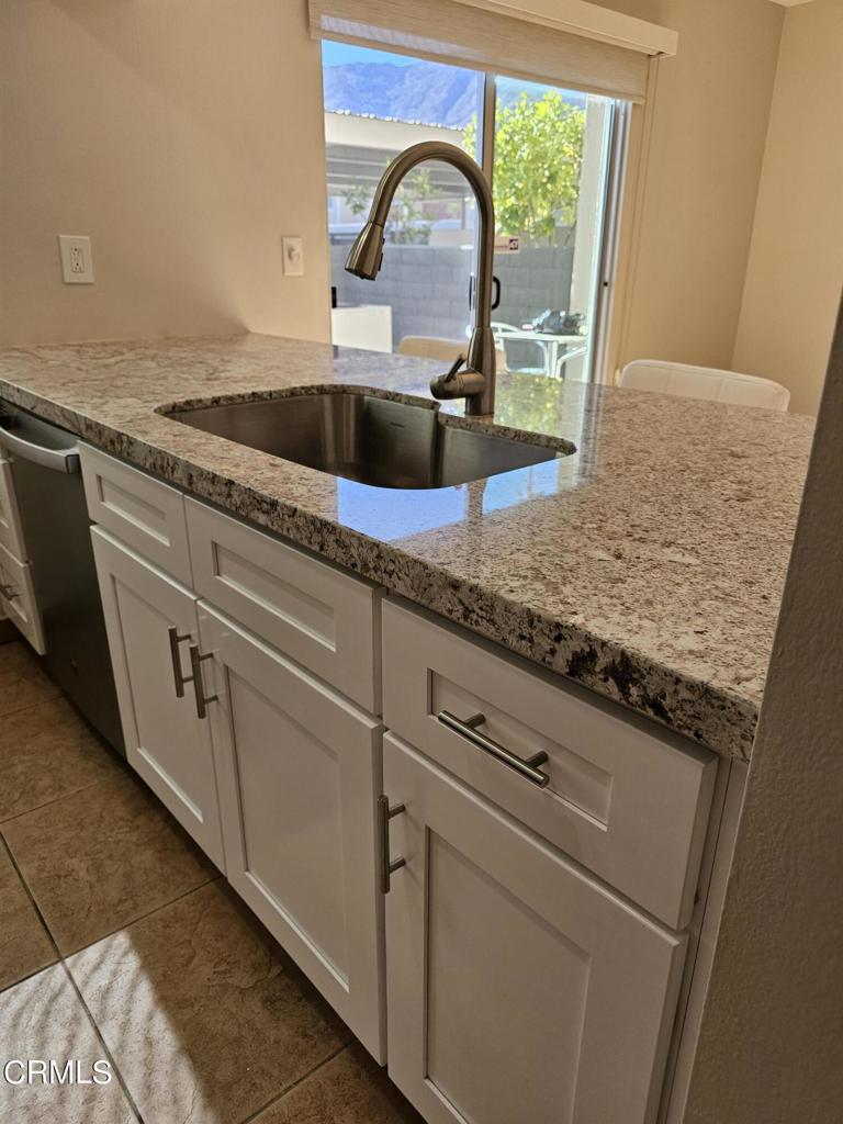 2166 N Indian Canyon Drive Unit: B