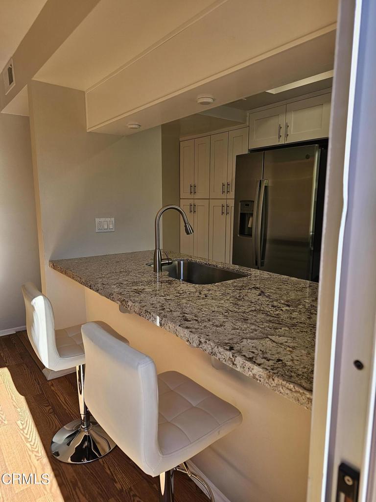 2166 N Indian Canyon Drive Unit: B