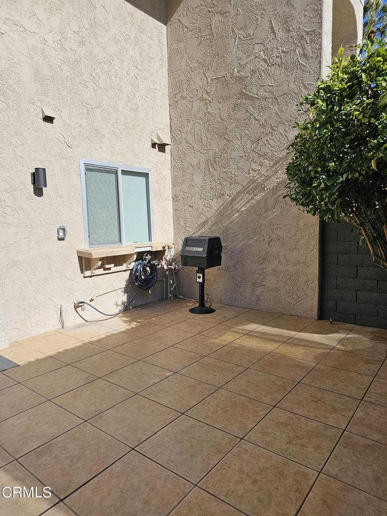 2166 N Indian Canyon Drive Unit: B