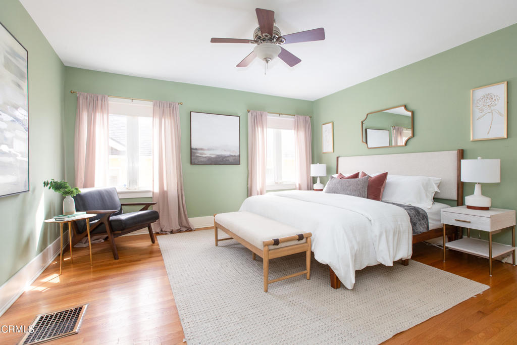 885 N Holliston Avenue