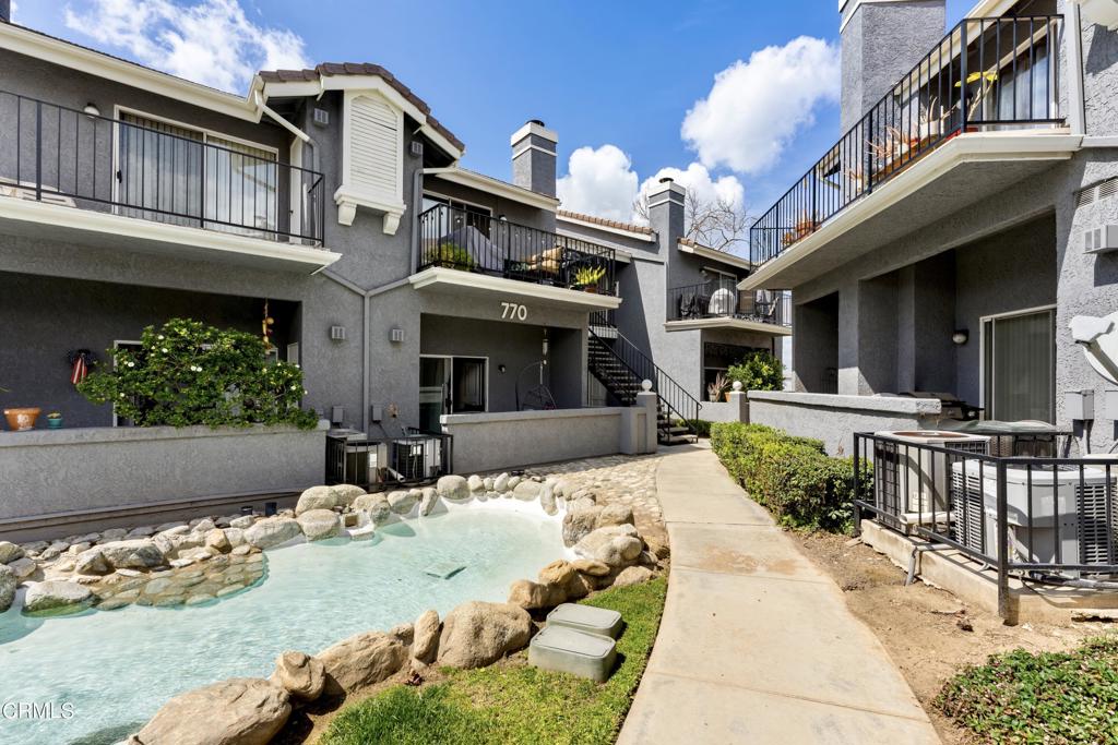 770 E San Bernardino Road 4