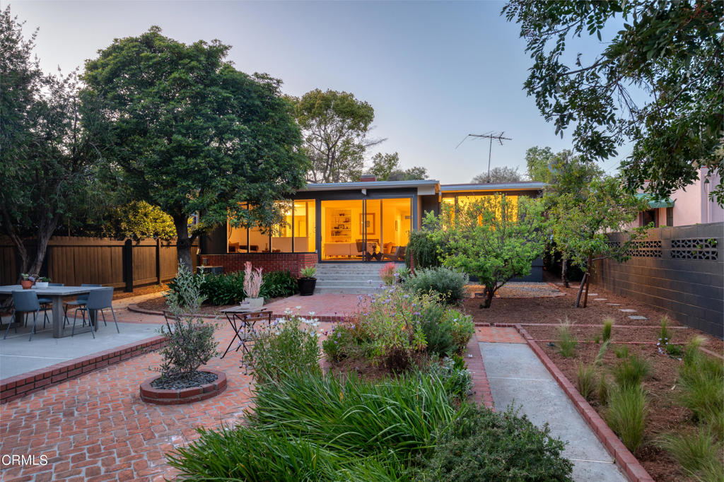 207 Sierra View Road