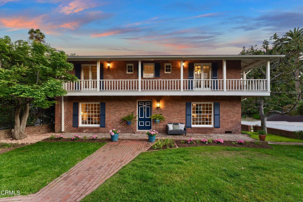 1001 Columbia Street