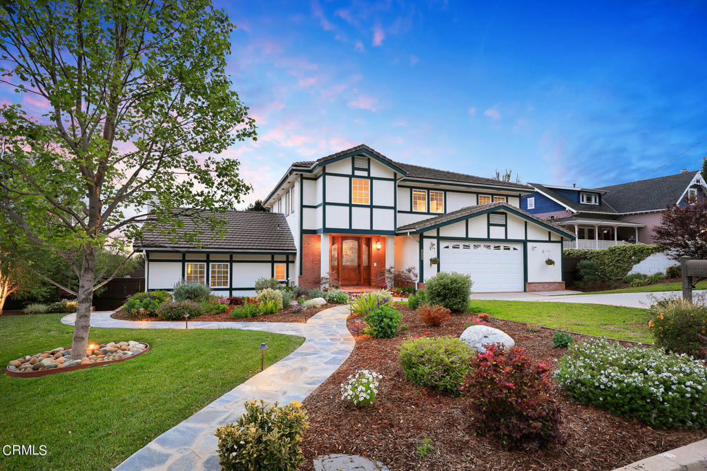 136 W Carter Avenue