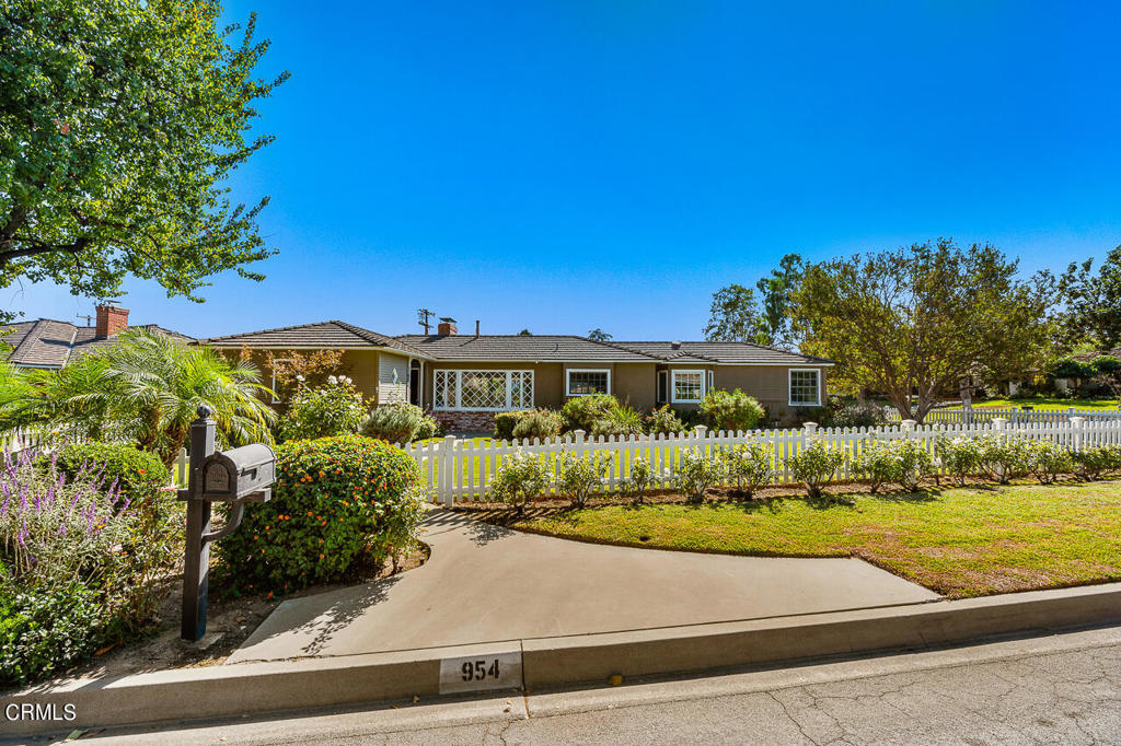 954 kingsley Drive
