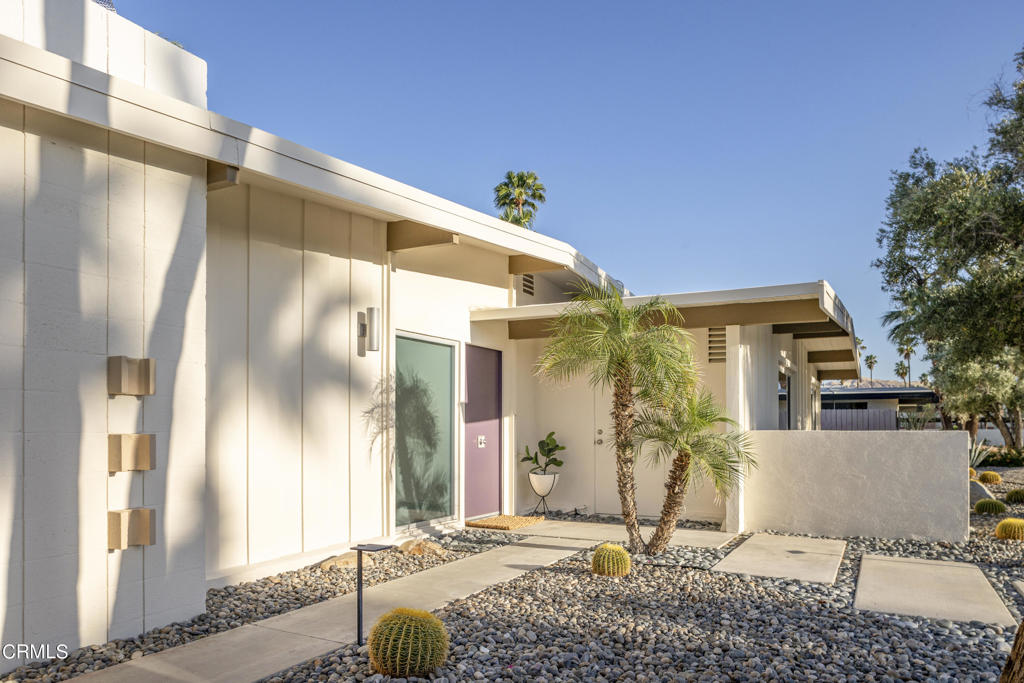 218 N Orchid Tree Lane