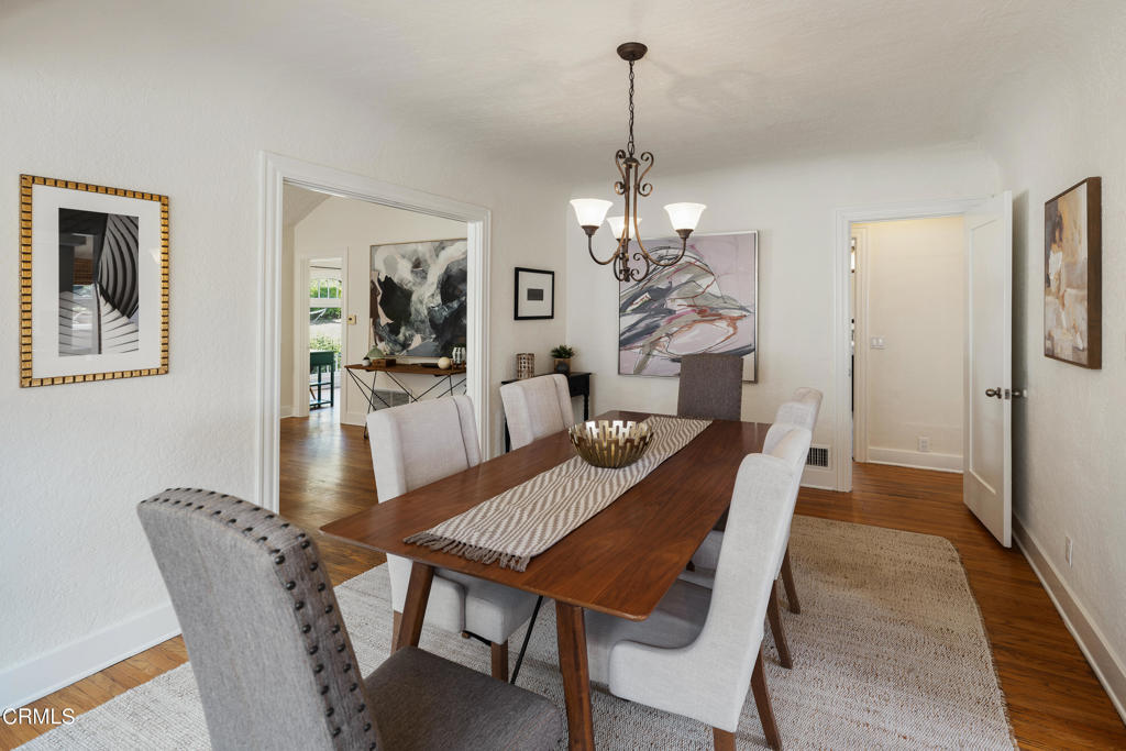 404 E Las Flores Drive