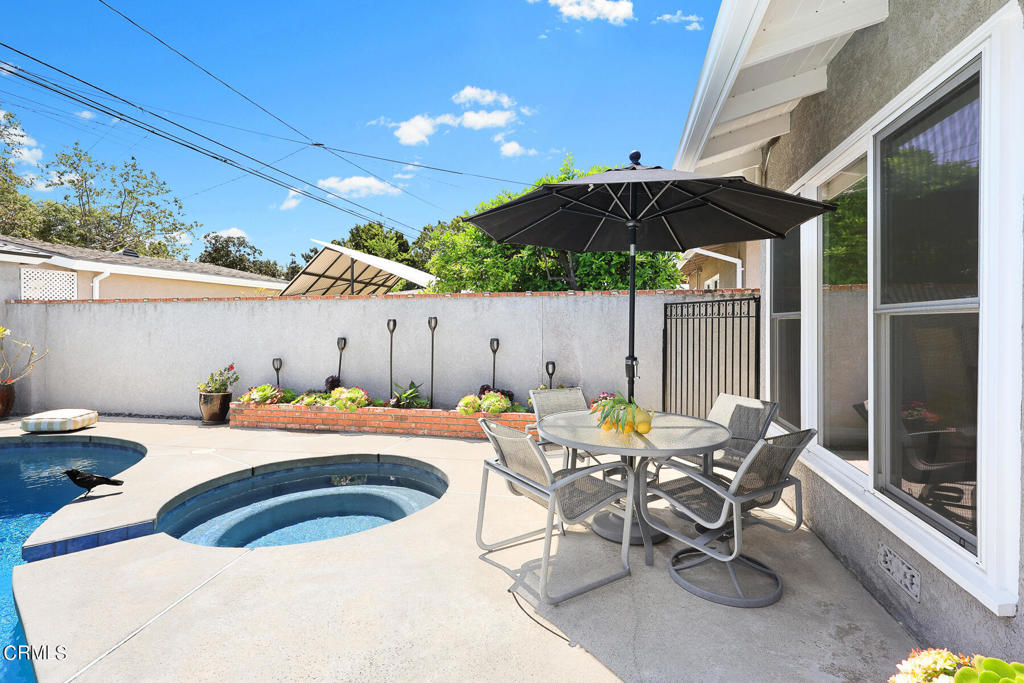 2618 Petaluma Avenue