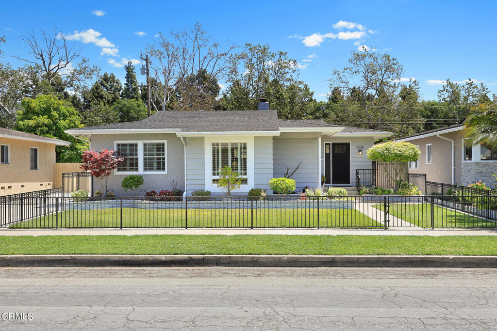 2618 Petaluma Avenue