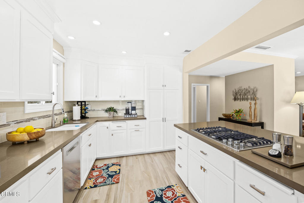 2618 Petaluma Avenue