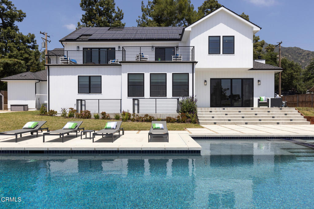 1220 Journeys End Drive