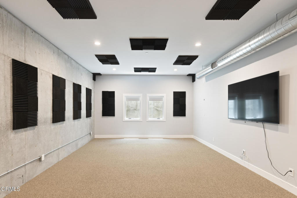 1220 Journeys End Drive