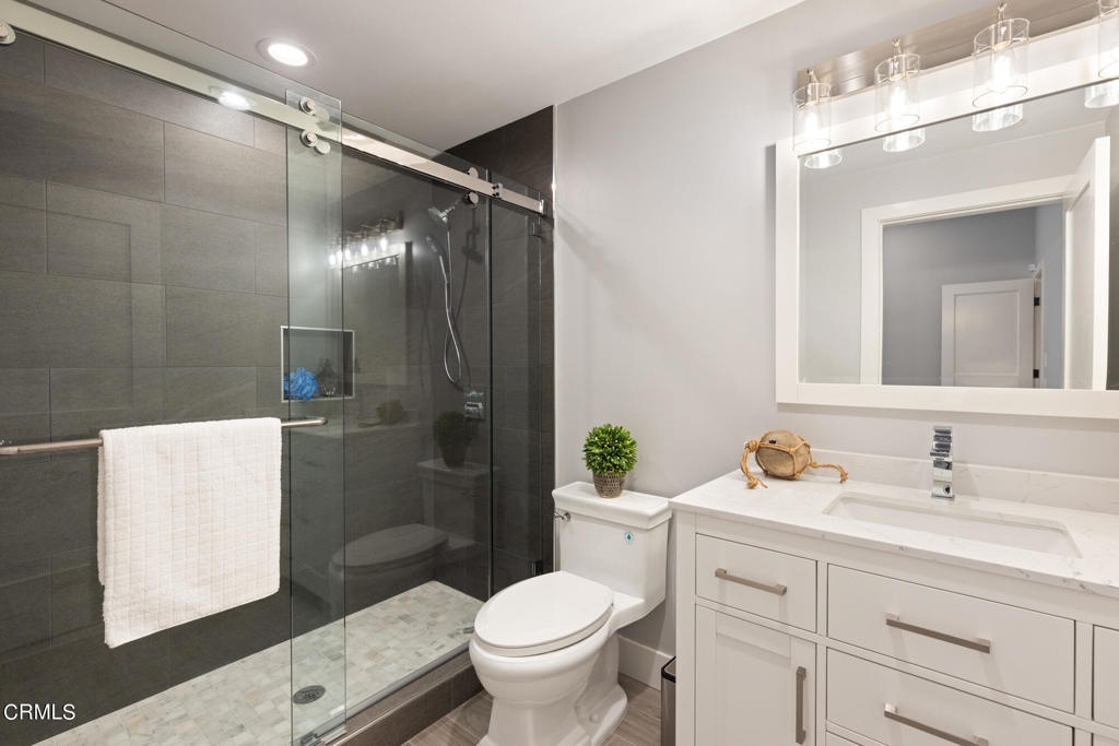 1220 Journeys End Drive