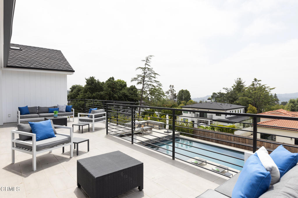 1220 Journeys End Drive