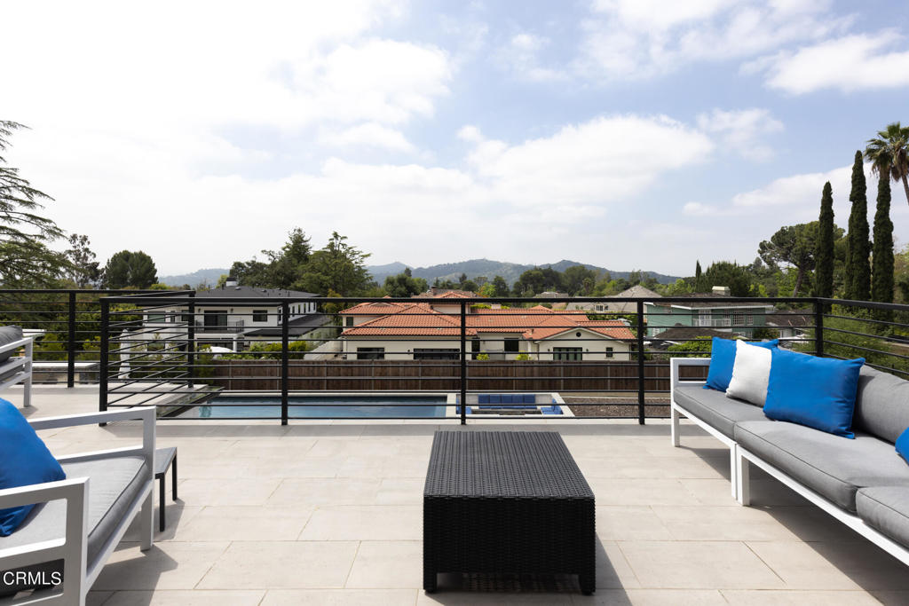 1220 Journeys End Drive