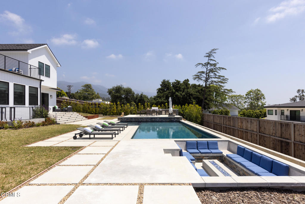 1220 Journeys End Drive