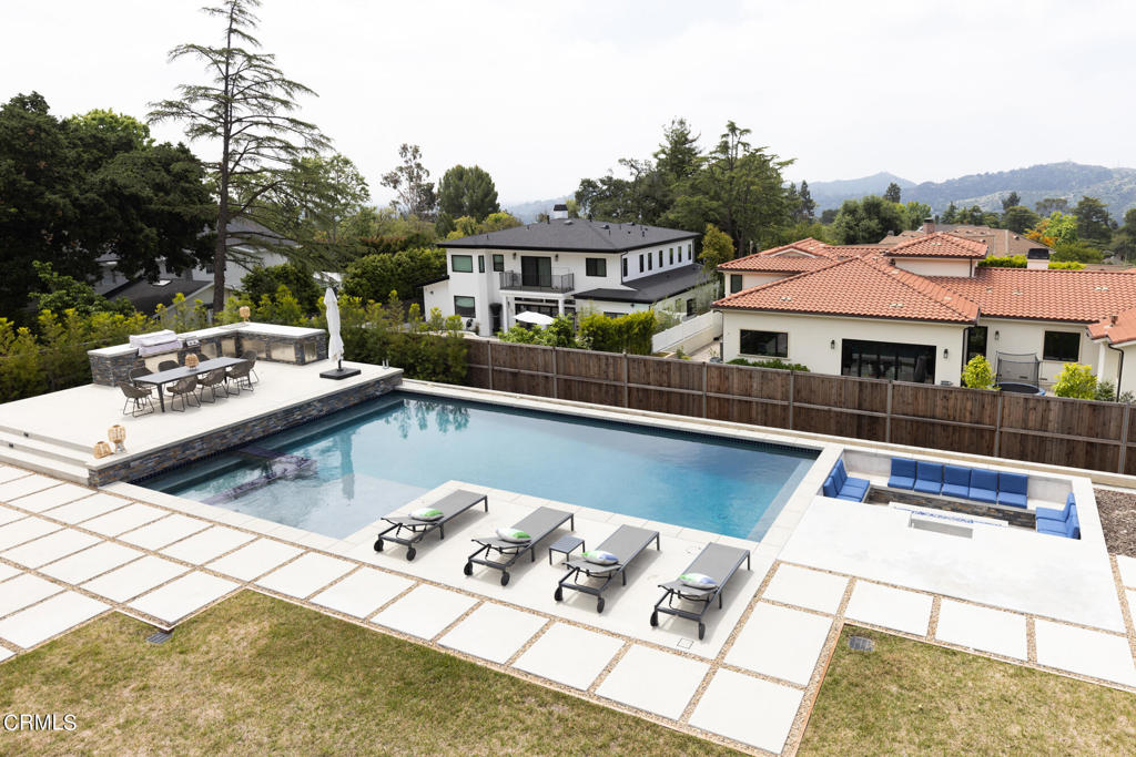 1220 Journeys End Drive