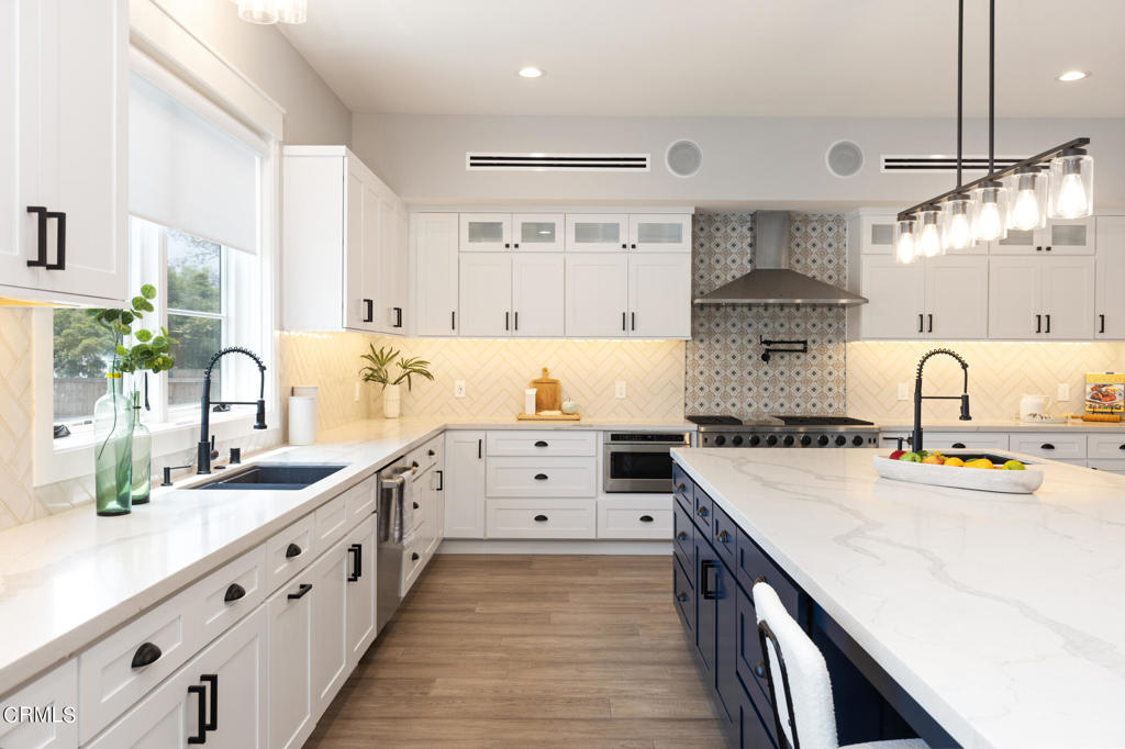 1220 Journeys End Drive