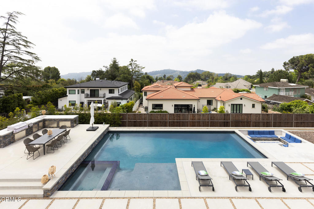 1220 Journeys End Drive