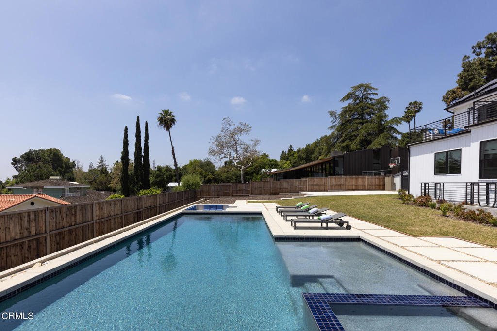 1220 Journeys End Drive