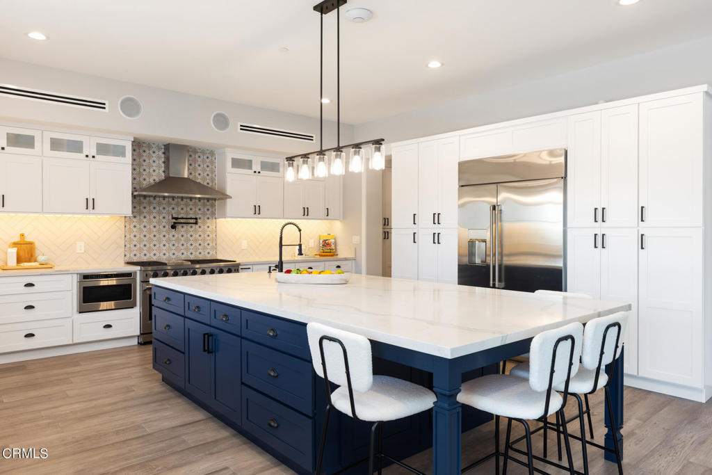 1220 Journeys End Drive