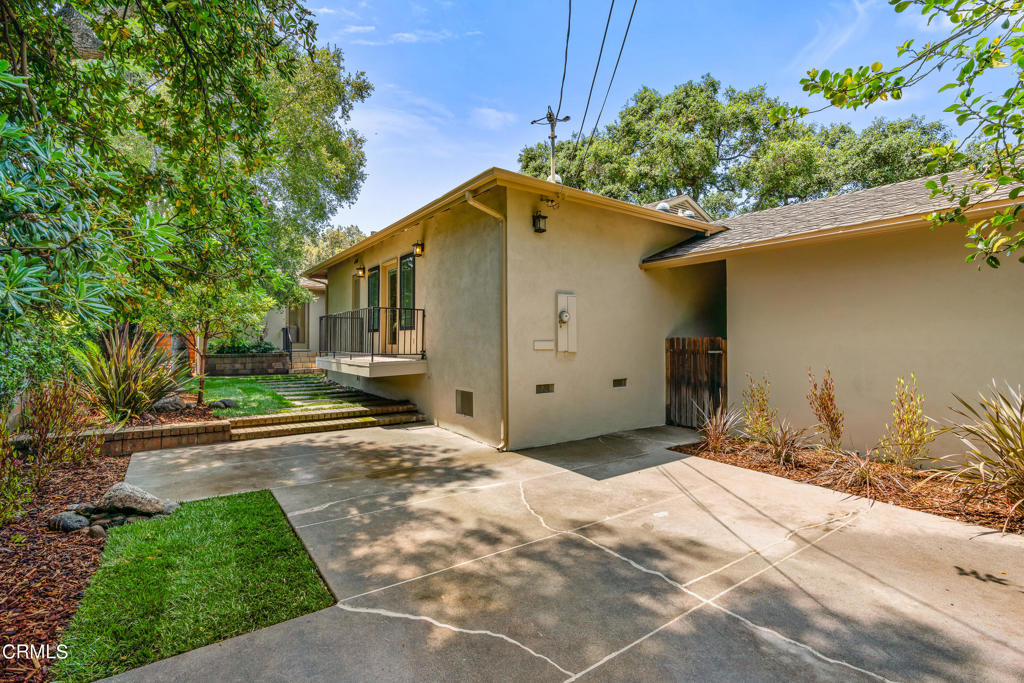 2155 Canyon Close Road