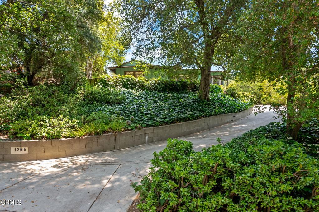 1265 Sunny Oaks Circle