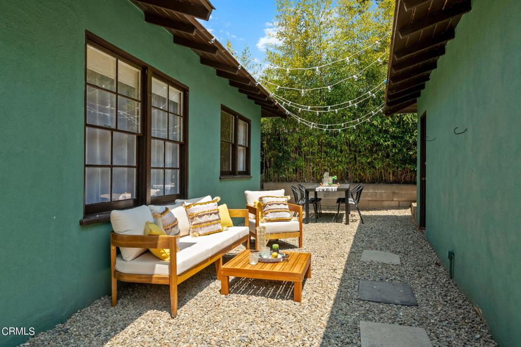 1265 Sunny Oaks Circle