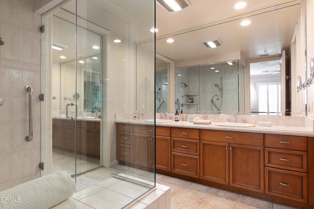 521 S Orange Grove Boulevard 200