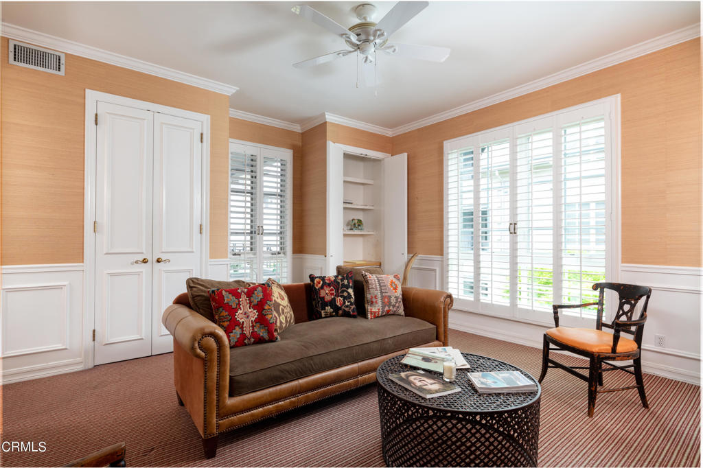 521 S Orange Grove Boulevard 200