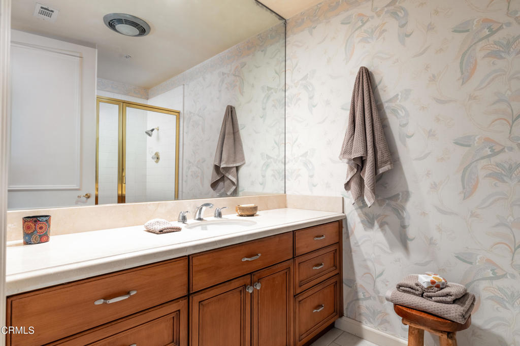 521 S Orange Grove Boulevard 200