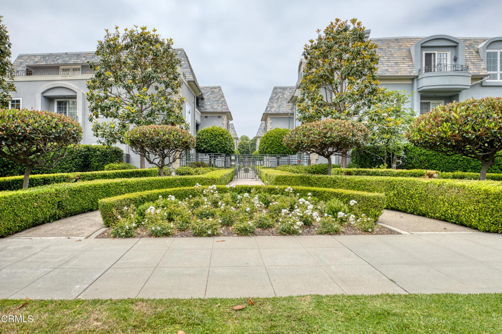 521 S Orange Grove Boulevard 200