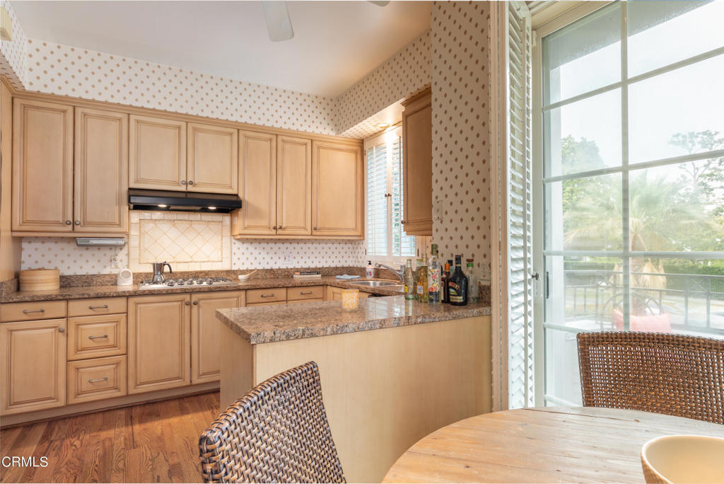 521 S Orange Grove Boulevard 200