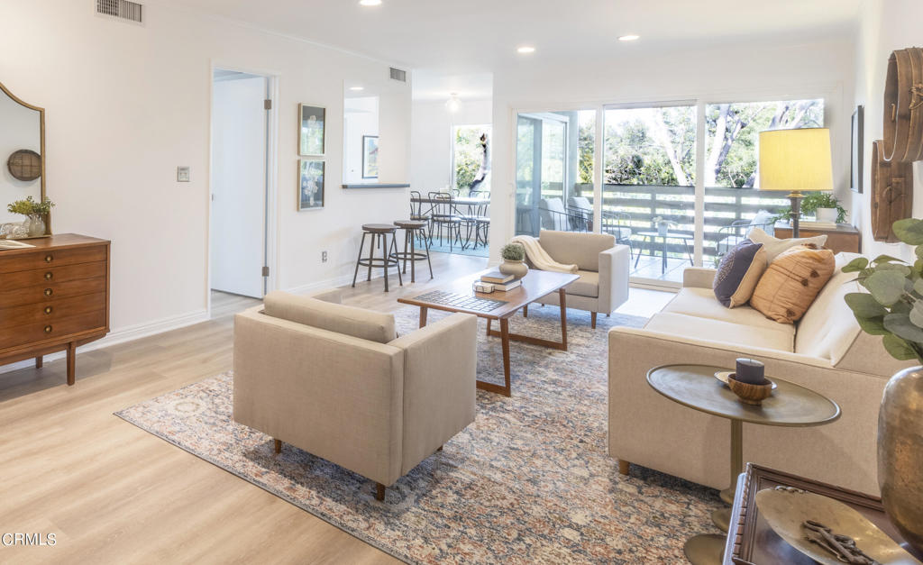 1720 Mission Street 17