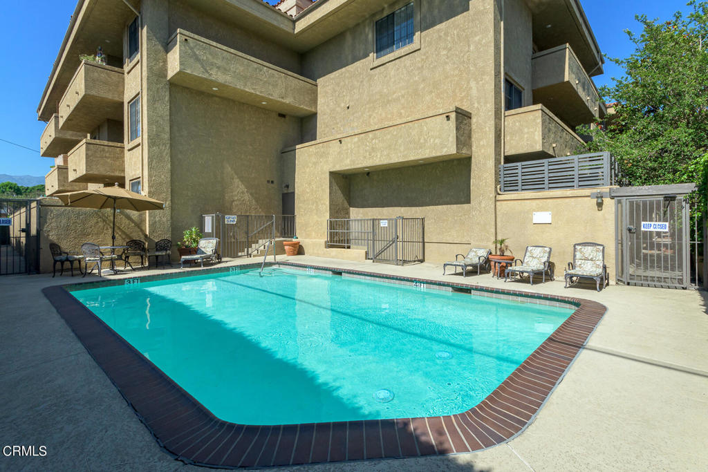 221 S Oak Knoll Avenue 305