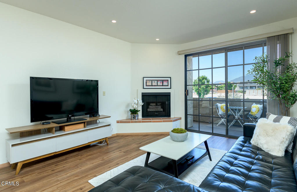 221 S Oak Knoll Avenue 305