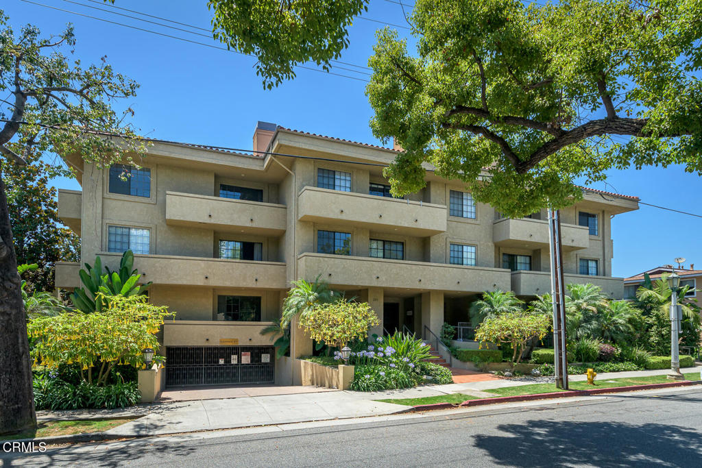 221 S Oak Knoll Avenue 305