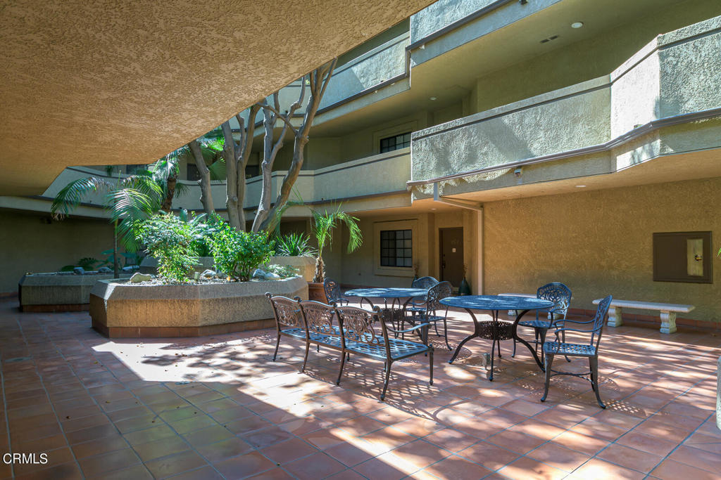 221 S Oak Knoll Avenue 305