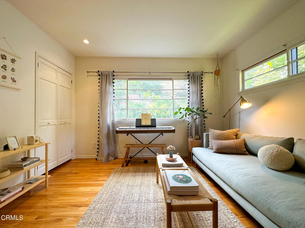 2252 Panorama Terrace