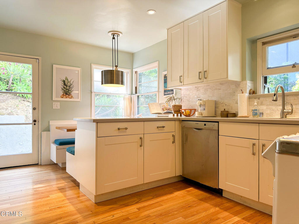 2252 Panorama Terrace