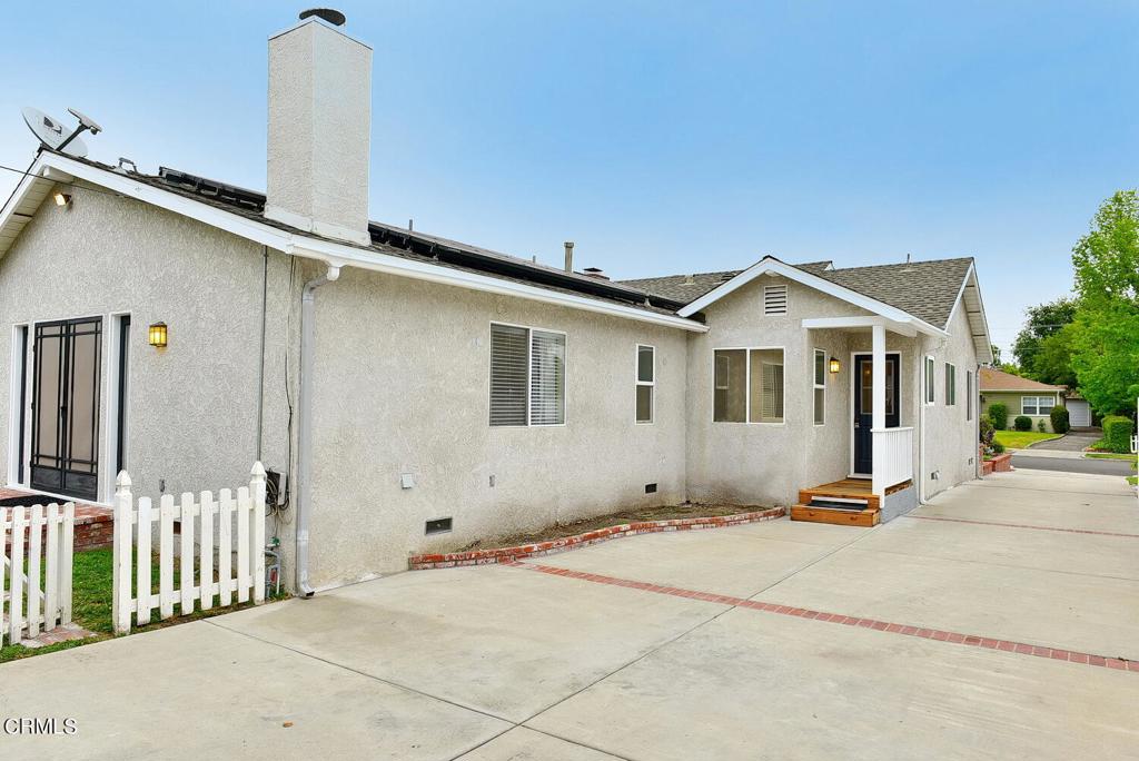 591 N Sunnyslope Avenue