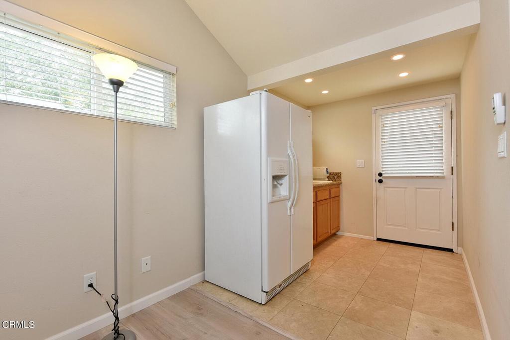 591 N Sunnyslope Avenue