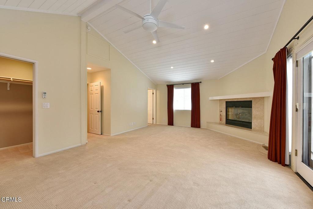 591 N Sunnyslope Avenue